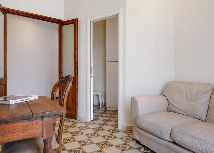 Guesthost - Piazza Concordia With Balcony La Spezia